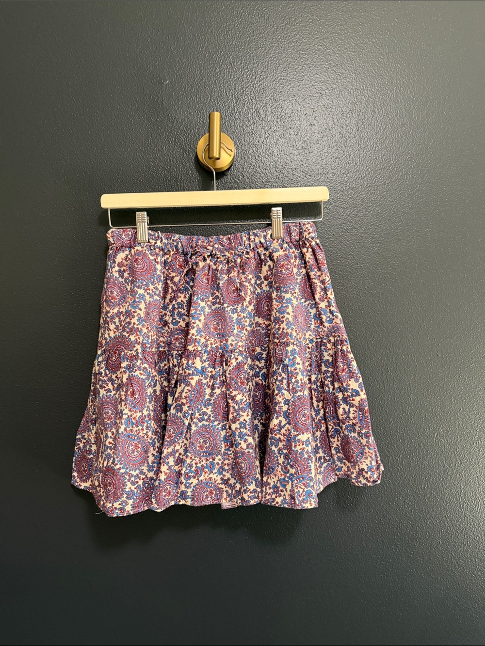 the J.Crew Tiered Mini Skirt in Floral Bouquet Linen size xxs